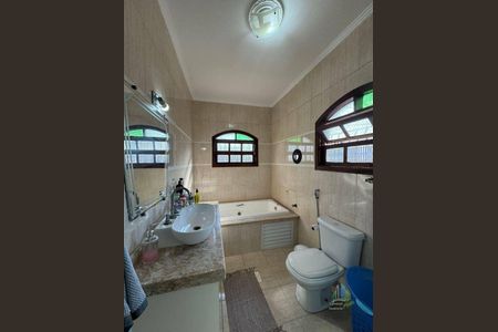 22_photo/94ce1c2ca3.9eb5d2fc35c3b0f7-ATLAS-5e9f3207-6f0a-4101-8fa0-ea856432ea2c.jpg de casa à venda com 4 quartos, 159m² em Guilhermina, Praia Grande