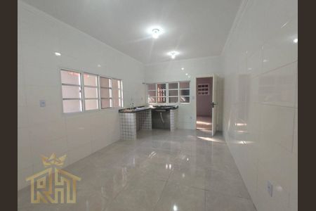 8_photo/94ce1c2cbf.e3d754b040adf15e-ATLAS-07185e8c-e9d2-47f2-9545-753e36abd67a.jpg de casa à venda com 3 quartos, 194m² em Guilhermina, Praia Grande