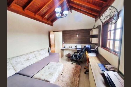 6_photo/94ce1c2cd7.76c9ba83eeb181e8-ATLAS-eccfc3d2-7493-421e-af13-ada4330a4047.jpg de casa à venda com 3 quartos, 212m² em Guilhermina, Praia Grande