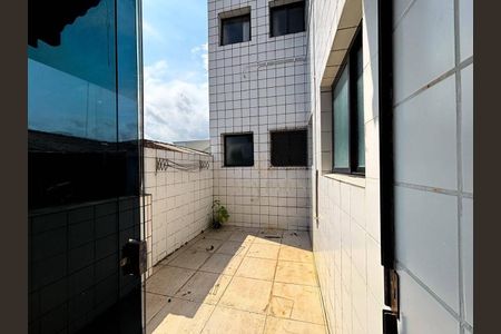 9_photo/94ce1c2cff.df802bebb29d5a97-ATLAS-4eaaa9b8-340e-4b10-9d0a-751801a156e1.jpg de apartamento à venda com 1 quarto, 62m² em Vila Caiçara, Praia Grande