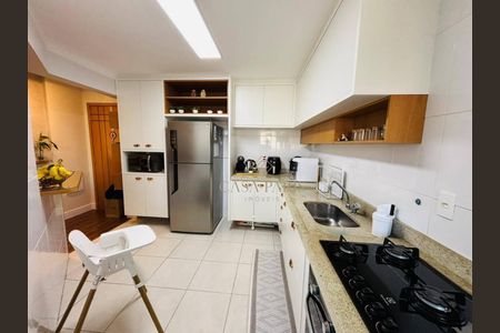 10_photo/94ce1c2d35.5af42c2bc8971521-ATLAS-b054989e-e3e6-4646-847e-ad99ef74cece.jpg de apartamento à venda com 2 quartos, 77m² em Guilhermina, Praia Grande