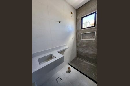 3_photo/94ce1c2d45.040929e4059d90de-ATLAS-032f03f6-1ec8-4ffd-955e-59cc6b68d46e.jpg de casa de condomínio à venda com 2 quartos, 83m² em Guilhermina, Praia Grande