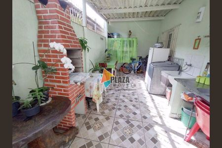 21_photo/94ce1c2d59.c90f043f73090339-ATLAS-03c1ef4f-8cba-4982-933e-d8a80132a044.jpg de casa à venda com 2 quartos, 56m² em Guilhermina, Praia Grande