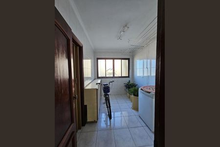 3_photo/94ce1c2d87.a8772d98f9ca9256-ATLAS-0af9afbf-89f4-4f8c-b96c-21058748e2d5.jpg de apartamento à venda com 3 quartos, 122m² em Guilhermina, Praia Grande