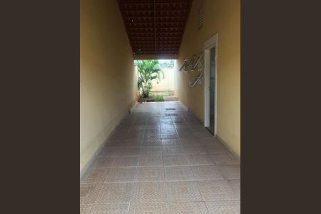 6_photo/94ce1c2df5.b86b5f5e8a2bcc97-ATLAS-9466eedc-0998-41ea-9d4b-26f8d05bf41e.jpg de casa à venda com 3 quartos, 86m² em Guilhermina, Praia Grande