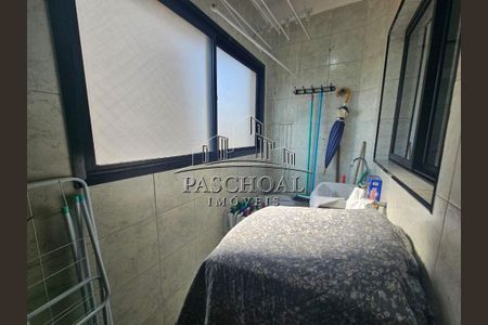 8_photo/94ce1c2ed3.e81d95cff031e059-ATLAS-fef91a0a-bc22-4a6d-88da-b09c766daa58.jpg de apartamento à venda com 1 quarto, 50m² em Jardim Gloria, Praia Grande