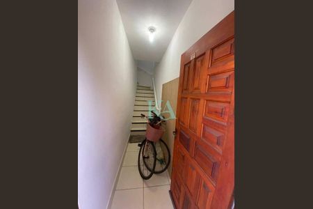 19_photo/94ce1c2f2b.b213041e6d1df582-ATLAS-cebe3a3d-eca5-436a-a14b-ddc7f35368b7.jpg de casa à venda com 3 quartos, 97m² em Jardim Gloria, Praia Grande