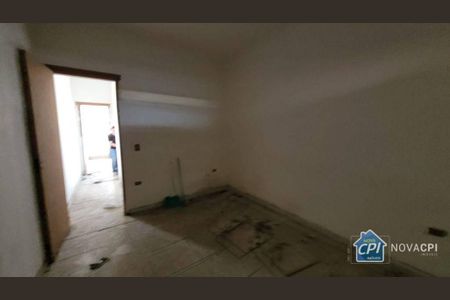 4_photo/94ce1c2fe1.4e1a6e6486a440d9-ATLAS-5141e0aa-7442-4087-8429-d35c8fc659f0.jpg de casa à venda com 2 quartos, 78m² em Jardim Guaramar, Praia Grande