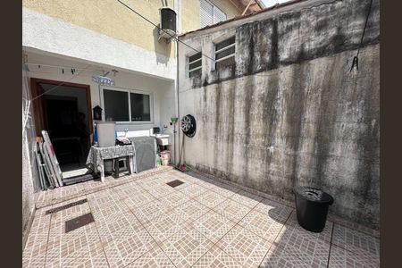 12_photo/94ce1c2fef.8f3f2a47dd94676f-ATLAS-e5b2cc0e-cb6a-44d1-9791-f3cb949c6ba5.jpg de casa à venda com 2 quartos, 69m² em Jardim Guaramar, Praia Grande