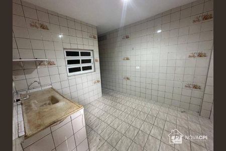 17_photo/94ce1c30df.18f6a4b8d5bea4c3-ATLAS-997b6a4f-d9ec-4baa-9266-671511b591c6.jpg de casa para alugar com 2 quartos, 75m² em Jardim Guaramar, Praia Grande