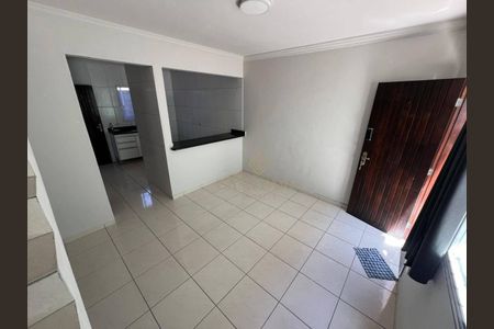 4_photo/94ce1c3143.d8ab1752cb4aeeb3-ATLAS-0f51d672-73a5-461a-9c30-e0cf4fbef7cc.jpg de casa à venda com 2 quartos, 68m² em Sítio do Campo, Praia Grande