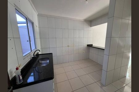 6_photo/94ce1c3143.d8ab1752cb4aeeb3-ATLAS-3033c4a7-8df2-4370-8cf4-ee8917c7c9e8.jpg de casa à venda com 2 quartos, 68m² em Sítio do Campo, Praia Grande