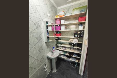 41_photo/94ce1c32ab.70fed3faa30d4614-ATLAS-1da9c9db-7f02-4452-8c89-fa65dc385f77.jpg de casa à venda com 2 quartos, 86m² em Guilhermina, Praia Grande