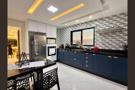 18_photo/94ce1c32b5.411a6e7ba2cd6698-ATLAS-b873eeff-893d-4d4b-a537-0d9a8f935289.jpg de casa à venda com 4 quartos, 172m² em Guilhermina, Praia Grande