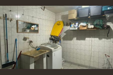18_photo/94ce1c32b7.1ee954665fa22826-ATLAS-6ddcf26d-67b2-423b-8280-334d15b75ba5.jpg de casa à venda com 2 quartos, 71m² em Guilhermina, Praia Grande