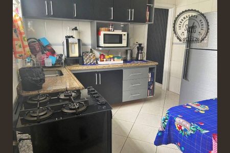 6_photo/94ce1c32e3.f219a6c507a36e5d-ATLAS-920995a0-ca3a-42ad-9b6b-e48ef0c0e0e2.jpg de casa à venda com 2 quartos, 142m² em Guilhermina, Praia Grande