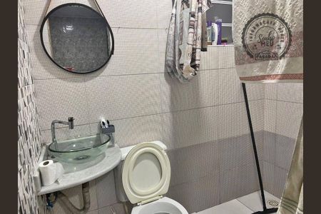 5_photo/94ce1c32e3.f219a6c507a36e5d-ATLAS-d9923b78-e4fc-451b-9ab2-17d2e55f08ba.jpg de casa à venda com 2 quartos, 142m² em Guilhermina, Praia Grande