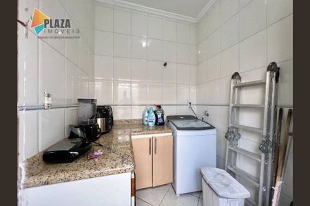 13_photo/94ce1c32f7.777899b2c09bdc5f-ATLAS-0690ad0c-d76f-45d6-b7ea-c98885e1675f.jpg de casa à venda com 3 quartos, 144m² em Guilhermina, Praia Grande