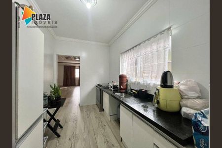 11_photo/94ce1c3305.40d9156f2e18fdd4-ATLAS-2f362ce1-d4ea-46fe-bd23-e5c590719886.jpg de casa à venda com 3 quartos, 157m² em Guilhermina, Praia Grande