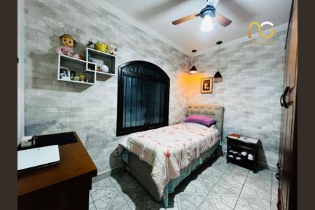 15_photo/94ce1c3323.4534fda87e61c028-ATLAS-9c794a7c-91ed-4d9c-b0fc-ff328db70e9c.jpg de casa à venda com 3 quartos, 200m² em Guilhermina, Praia Grande