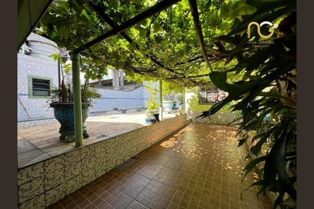 34_photo/94ce1c3323.4534fda87e61c028-ATLAS-9c7bd529-87c1-44fb-b823-00e0ced0e272.jpg de casa à venda com 3 quartos, 200m² em Guilhermina, Praia Grande