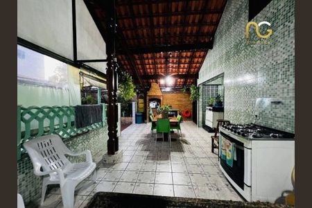 30_photo/94ce1c3323.4534fda87e61c028-ATLAS-a6238b51-e42a-4922-9af2-4280c1488b83.jpg de casa à venda com 3 quartos, 200m² em Guilhermina, Praia Grande