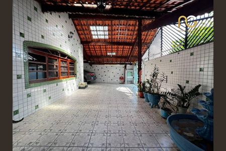 7_photo/94ce1c3323.4534fda87e61c028-ATLAS-d996f3ef-228d-45fa-8de2-608d9aae2d36.jpg de casa à venda com 3 quartos, 200m² em Guilhermina, Praia Grande