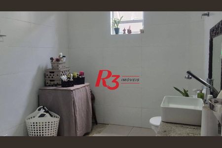 11_photo/94ce1c3323.76c9ba83eeb181e8-ATLAS-4359bc06-1bdd-4335-855e-e25d0c9bb79d.jpg de casa à venda com 3 quartos, 385m² em Guilhermina, Praia Grande