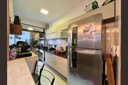 12_photo/94ce1c34a3.cac99350703740e7-ATLAS-3f9c83ee-7308-4e0d-9c9f-67a2a0aef7ef.jpg de apartamento à venda com 2 quartos, 60m² em Guilhermina, Praia Grande