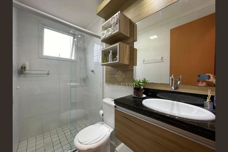 11_photo/94ce1c34b5.dc6eb1e4dfd2ec36-ATLAS-5fcaceff-cd58-4712-be5c-a36c3dba434c.jpg de apartamento à venda com 2 quartos, 74m² em Guilhermina, Praia Grande