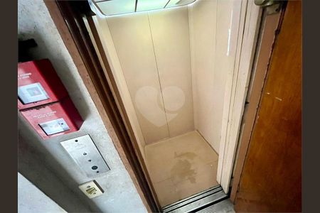 5_photo/94ce1c34cb.97484f792a469e2d-ATLAS-e575c2a0-253f-4efa-9357-cdcd239f212e.jpg de apartamento à venda com 2 quartos, 80m² em Guilhermina, Praia Grande