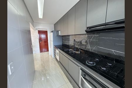 13_photo/94ce1c3525.b7a28b76476596d7-ATLAS-0c7cedbb-33d5-4d94-aaf9-d3910df5c2f6.jpg de apartamento à venda com 2 quartos, 75m² em Guilhermina, Praia Grande