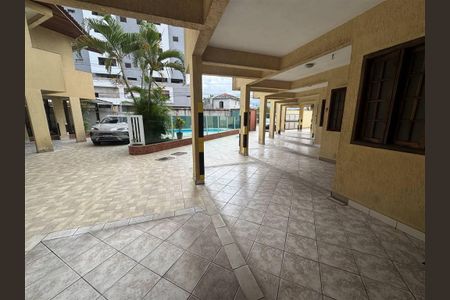 8_photo/94ce1c3543.afe6484fd1b72496-ATLAS-07176403-3d75-41b6-ae75-2e91dc76cea4.jpg de casa à venda com 2 quartos, 62m² em Guilhermina, Praia Grande