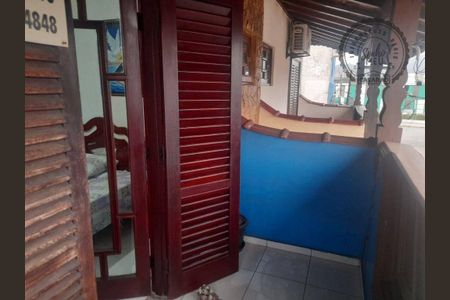 2_photo/94ce1c3561.b37fb779aadef412-ATLAS-45cdeb96-b0ca-4eb2-ae91-04fdefd7ef33.jpg de casa à venda com 2 quartos, 81m² em Guilhermina, Praia Grande