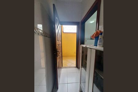 39_photo/94ce1c3561.b37fb779aadef412-ATLAS-a8fa4e60-7846-49f0-a446-d30690bf06d2.jpg de casa à venda com 2 quartos, 160m² em Guilhermina, Praia Grande