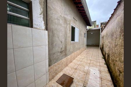 9_photo/94ce1c356b.92bd7eb76981e119-ATLAS-fdc822a6-8c60-46f0-b5e8-cf1b090fec98.jpg de casa à venda com 2 quartos, 88m² em Guilhermina, Praia Grande