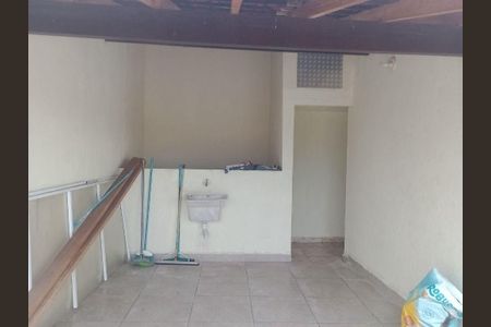 3_photo/94ce1c361b.210363f7da379e19-ATLAS-d9f39baf-d0ff-4f8f-a48d-9f02ee133961.jpg de casa à venda com 2 quartos, 85m² em Sítio do Campo, Praia Grande