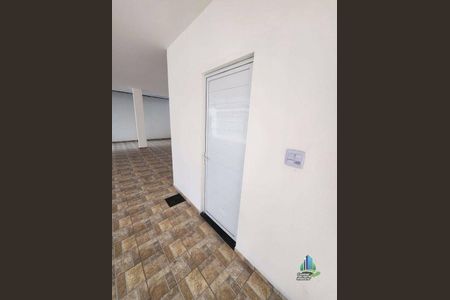 6_photo/94ce1c373d.c914bf849df22d13-ATLAS-e569a982-85e4-4845-9a33-8e3c34e3eb0c.jpg de casa à venda com 2 quartos, 58m² em Sítio do Campo, Praia Grande