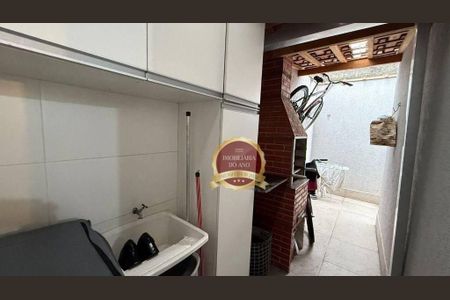 4_photo/94ce1c3bcd.2f15d505e37c7ac5-ATLAS-c97ff521-9a29-47a8-9ef9-b26179e7442c.jpg de casa à venda com 2 quartos, 70m² em Sítio do Campo, Praia Grande