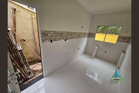 5_photo/94ce1c45d5.886c86d5d8a99e2d-ATLAS-5a7a6d5d-2421-498f-b4c7-52ecb65047c5.jpg de casa à venda com 2 quartos, 56m² em Sítio do Campo, Praia Grande