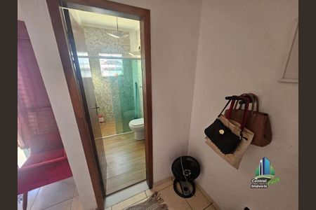 3_photo/94ce1c478b.82dfd85ef928e01e-ATLAS-30b0758e-9495-4b24-9a49-d4635b58ba58.jpg de casa à venda com 4 quartos, 260m² em Sítio do Campo, Praia Grande