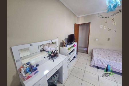 3_photo/94ce1c478b.82dfd85ef928e01e-ATLAS-5218f214-4b21-4e09-8181-fbac589ccde6.jpg de casa à venda com 4 quartos, 260m² em Sítio do Campo, Praia Grande