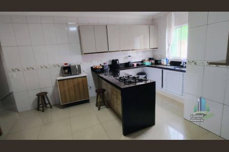 8_photo/94ce1c478b.82dfd85ef928e01e-ATLAS-d634c2f4-6ac7-476e-930d-f0aa4fc78e0d.jpg de casa à venda com 4 quartos, 260m² em Sítio do Campo, Praia Grande