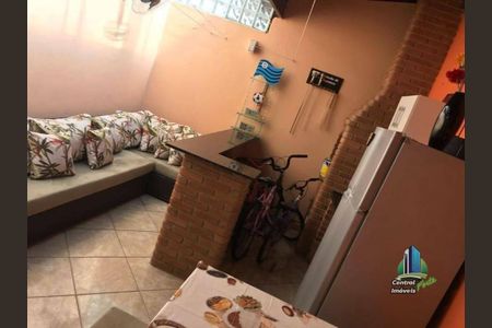 1_photo/94ce1c47e5.4f48e483d4bcdc3b-ATLAS-f078da53-a6dd-4e50-af76-9a3e67bd0ce9.jpg de casa à venda com 2 quartos, 102m² em Sítio do Campo, Praia Grande