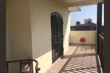 21_photo/94ce1c4aab.a64aef6598c47c00-ATLAS-82542e8c-5fc4-4e0f-86a6-dcc70f1f24ac.jpg de casa à venda com 3 quartos, 492m² em Guilhermina, Praia Grande