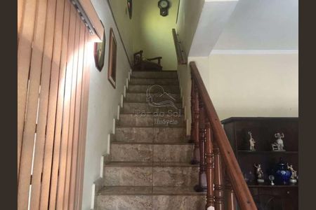 14_photo/94ce1c4aab.a64aef6598c47c00-ATLAS-8f2a3850-78bc-44e8-82df-e2dac0b150be.jpg de casa à venda com 3 quartos, 492m² em Guilhermina, Praia Grande