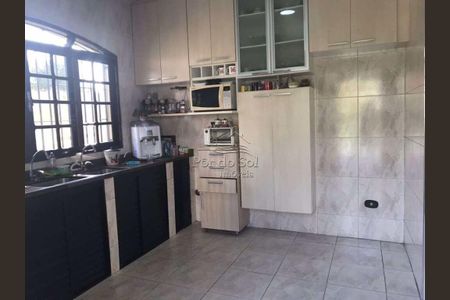 11_photo/94ce1c4aab.a64aef6598c47c00-ATLAS-a42c2db9-7991-4204-b6ff-964c4cb79c5b.jpg de casa à venda com 3 quartos, 492m² em Guilhermina, Praia Grande