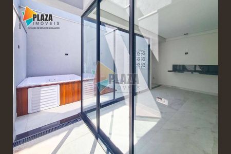 8_photo/94ce1c4ae3.1fa6a91c389b6b6f-ATLAS-f4a8af6f-3d3a-4f6c-9eda-7ee0e263bca4.jpg de casa à venda com 3 quartos, 147m² em Boqueirão, Praia Grande