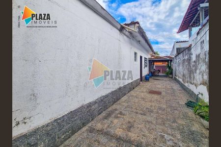 2_photo/94ce1c4ae3.454cec27f2072624-ATLAS-6abbadc2-da70-47a5-be6d-0bb9dbf8b72b.jpg de casa à venda com 3 quartos, 141m² em Boqueirão, Praia Grande