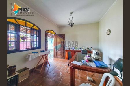11_photo/94ce1c4ae3.454cec27f2072624-ATLAS-7e36b52d-a2e8-47e5-b581-f74ef9deb95a.jpg de casa à venda com 3 quartos, 141m² em Boqueirão, Praia Grande